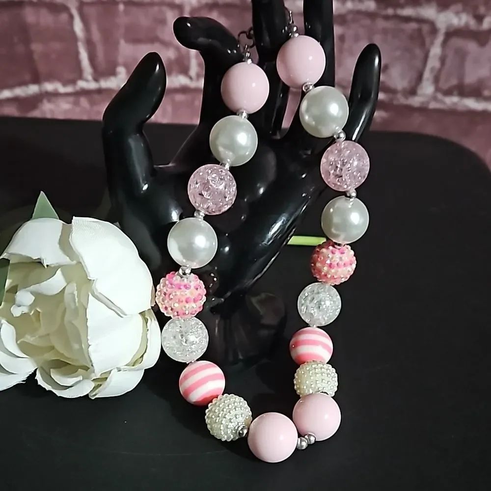 Pink 🎄Chunky Bauble Choker Necklace